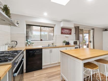 35 Graf Road, Somerville - Thumbnail 3
