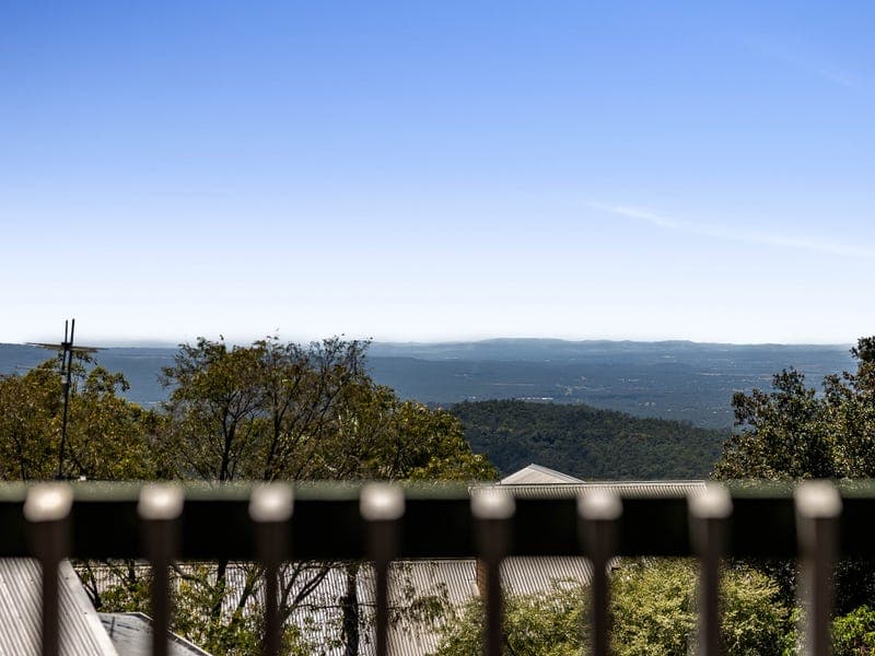 13 Rangeview Road, Blue Mountain Heights - Thumbnail 2
