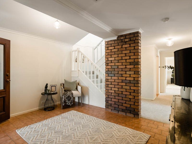 26 Skyline Drive, Blue Mountain Heights - Thumbnail 2