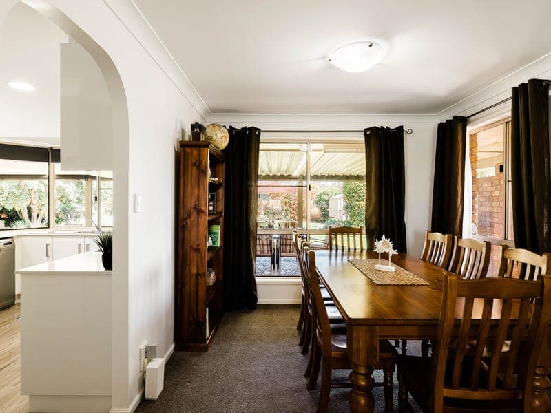1 Katim Court, Cotswold Hills - Thumbnail 5