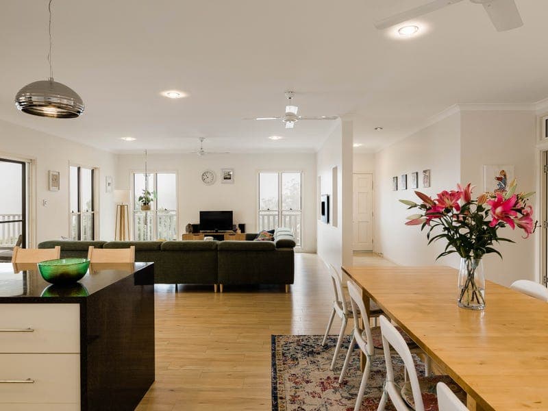 11 Guido Avenue, Blue Mountain Heights - Thumbnail 8