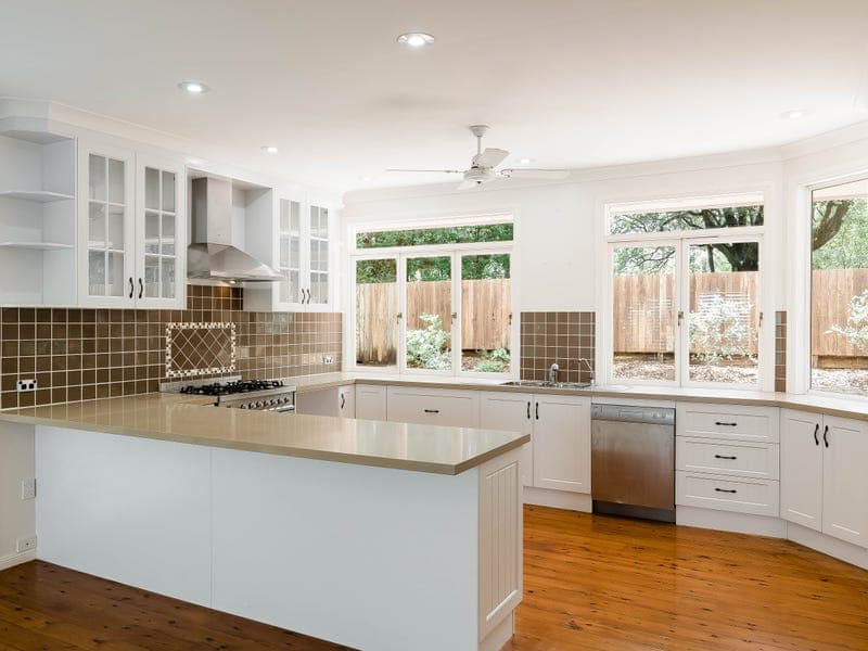 6 Roderic Court, Mount Lofty - Thumbnail 5