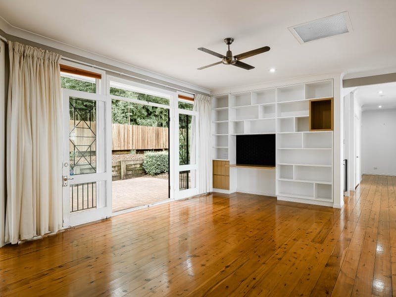 6 Roderic Court, Mount Lofty - Thumbnail 8