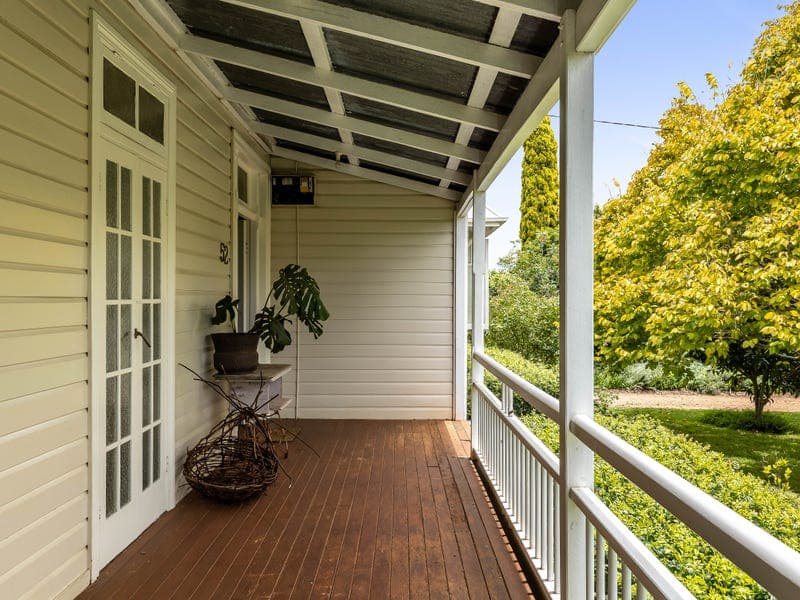 52 Warwick Street, Harristown - Thumbnail 2