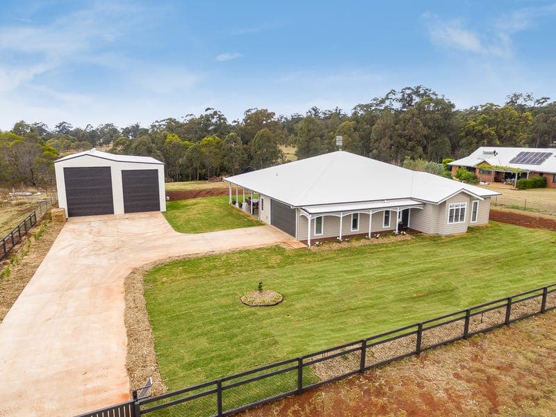 14 Amorosa Street, Cabarlah - Image 1