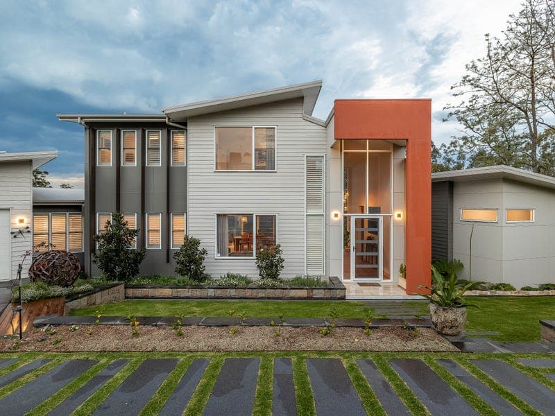 House 2/1E James Street, Redwood - Image 1