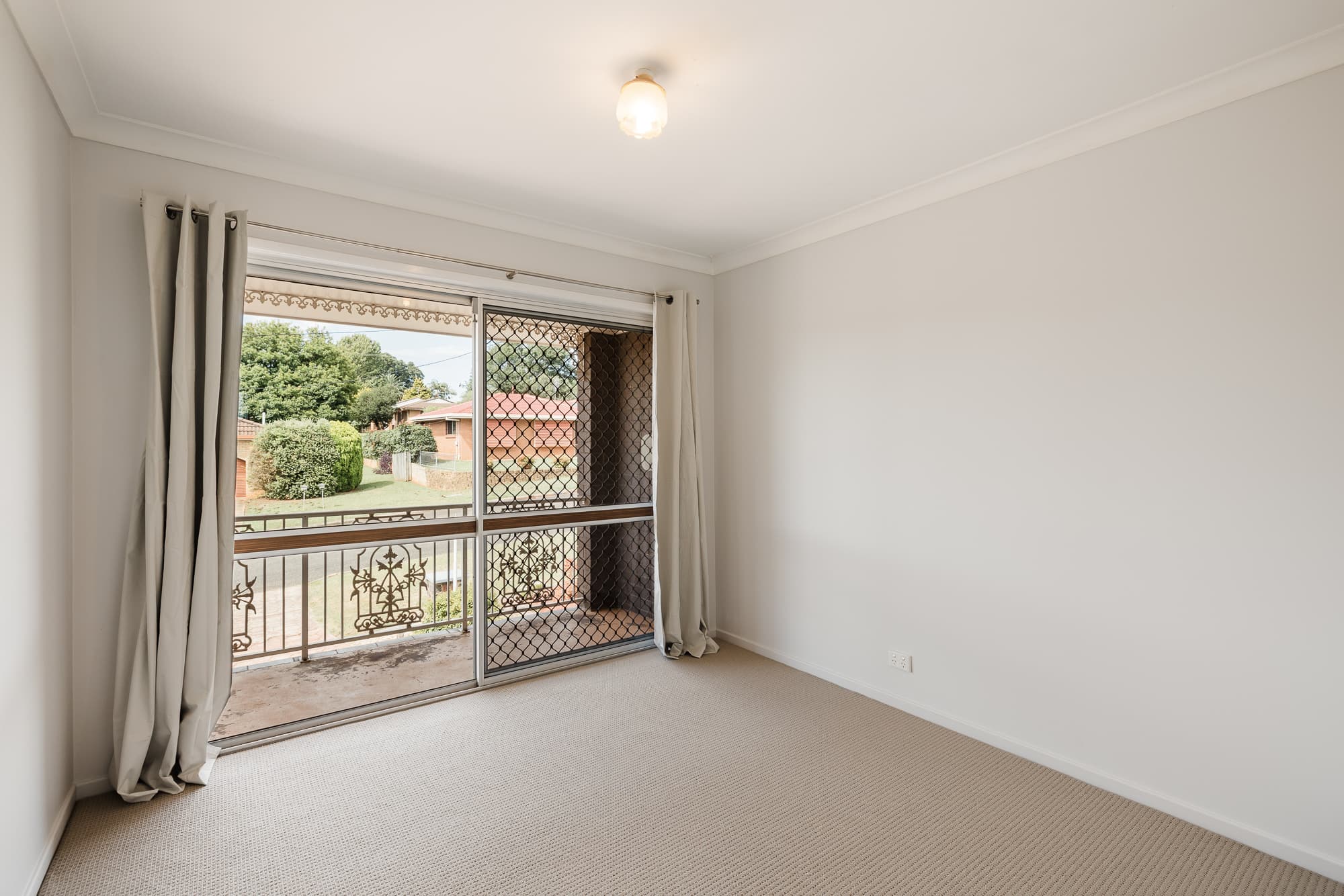 3A Storey Street, Centenary Heights - Image 1