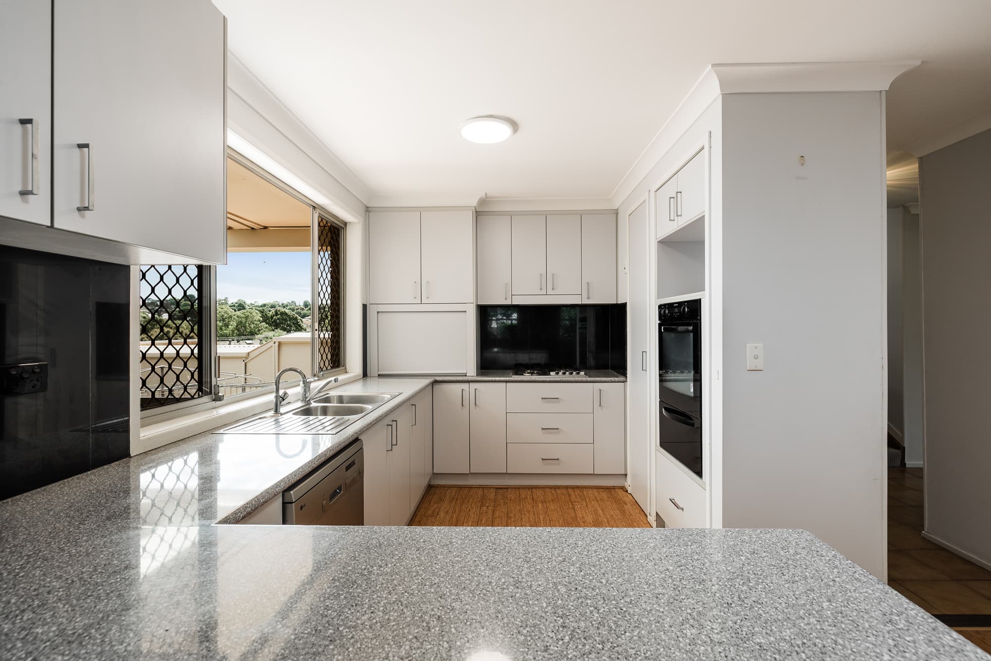 3A Storey Street, Centenary Heights - Thumbnail 5