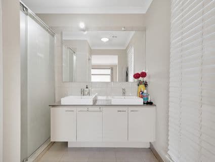 4 Uralla Street, Manor Lakes - Thumbnail 6