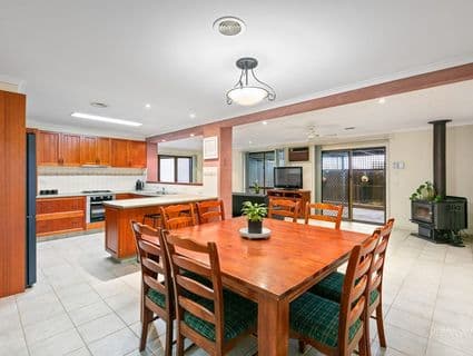 5 Cimberwood Drive, Craigieburn - Thumbnail 3