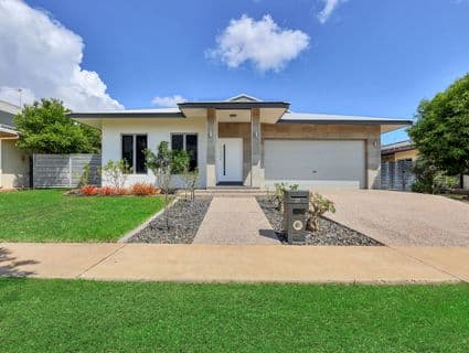 27 Bridge Street, Muirhead - Image 1