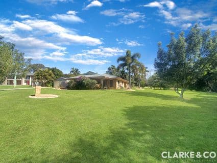 4 Cresthaven Court, Glass House Mountains - Thumbnail 2