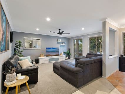 7 Arakoon Road, Woongarrah - Image 1