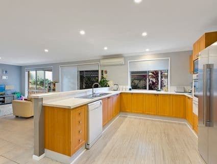 7 Arakoon Road, Woongarrah - Thumbnail 2