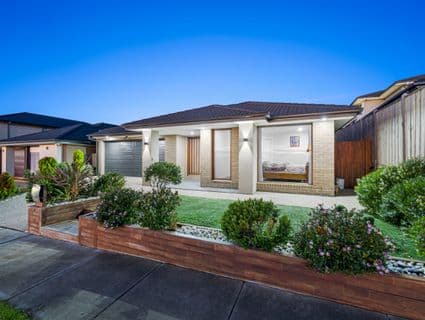 4 Tesla Grange, Clyde North - Image 1