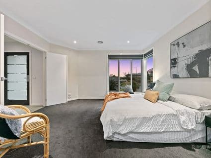 7 Newmarket Parade, Mickleham - Thumbnail 5