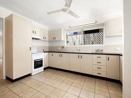 28 Anthony Avenue, Mooloolaba - Thumbnail 5