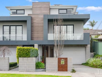 404, Coburg - Image 1
