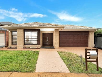 4 Luxford Drive, Point Cook - Image 1