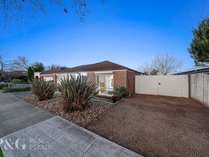 158 The Promenade, Narre Warren South - Thumbnail 2