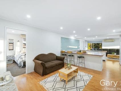 18 Strathallen Drive, Boronia Heights - Thumbnail 3
