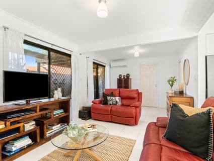 404, Mount Coolum - Image 1