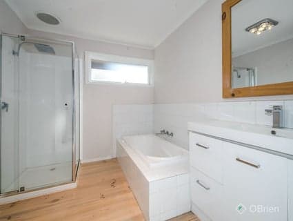 1 Woodworth Close, Endeavour Hills - Thumbnail 8