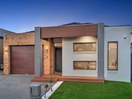72 Bridgehaven Drive, Craigieburn - Thumbnail 2