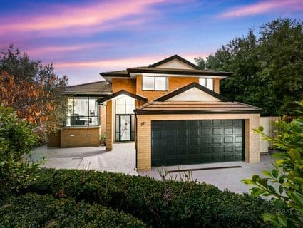 27 Crestmont Terrace, Craigieburn - Image 1