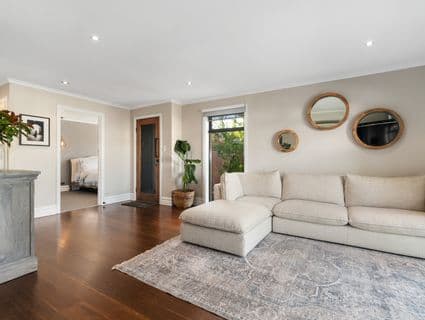 4 Elandra Court, Seaford - Thumbnail 2