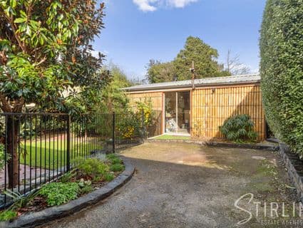 32 Glenalva Parade, Cannons Creek - Thumbnail 2