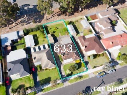 6 Rodings Street, Hadfield - Image 1