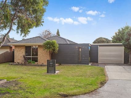 25 Fernwren Place, Carrum Downs - Image 1