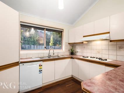 12 Amberley Park Drive, Narre Warren South - Thumbnail 5