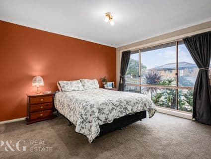12 Amberley Park Drive, Narre Warren South - Thumbnail 6