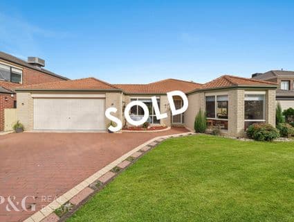 33 Louise Baille Avenue, Narre Warren South - Image 1
