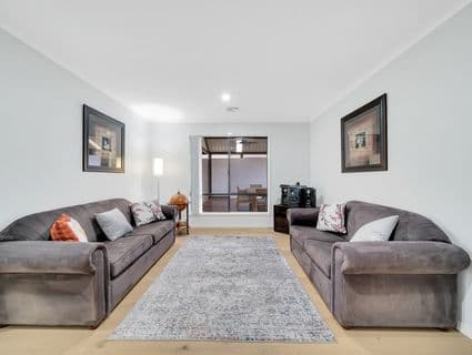 8 Barcoo Street, Manor Lakes - Thumbnail 5