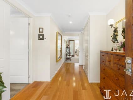 34 McWilliams Crescent, Point Cook - Thumbnail 2