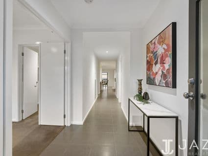 246 Boardwalk Boulevard, Point Cook - Thumbnail 4