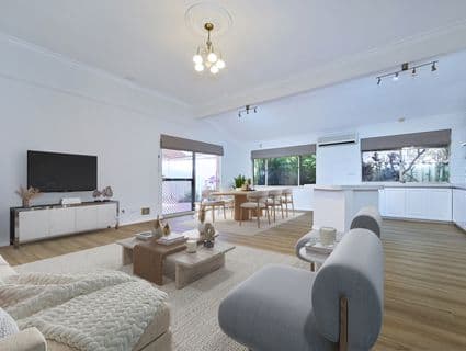 7 Blackwattle Parade, Padbury - Thumbnail 2