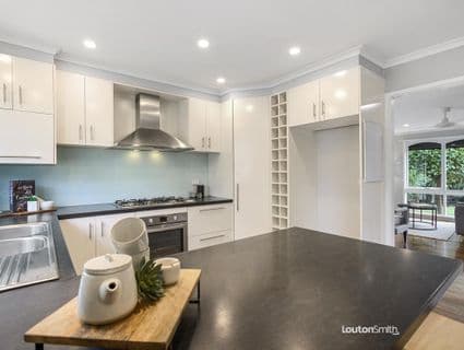 14 Belinda Close, Kilsyth - Thumbnail 5