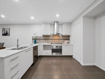 9 Toolibin Street, Manor Lakes - Thumbnail 8