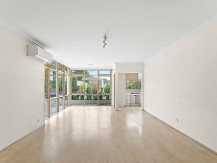 11 Heathmont Close, Frankston - Thumbnail 2