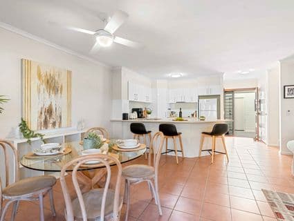 404, Mount Coolum - Image 1