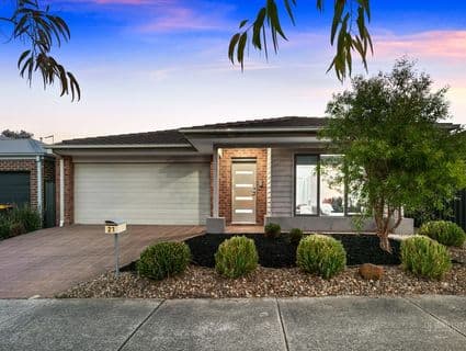 21 Peppertree Parade, Craigieburn - Image 1