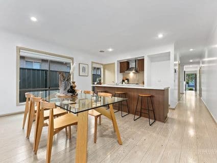 21 Peppertree Parade, Craigieburn - Thumbnail 6