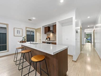21 Peppertree Parade, Craigieburn - Thumbnail 7