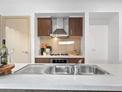 21 Peppertree Parade, Craigieburn - Thumbnail 8