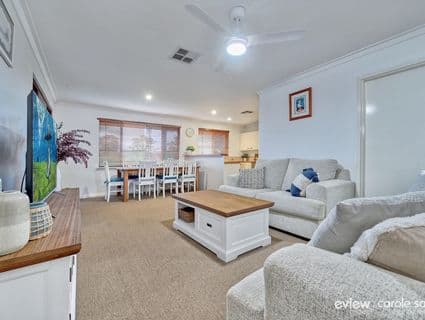 32 Buchanan Way, Padbury - Image 1