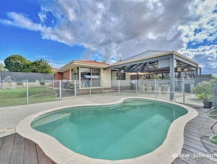 404, Woodvale - Image 1